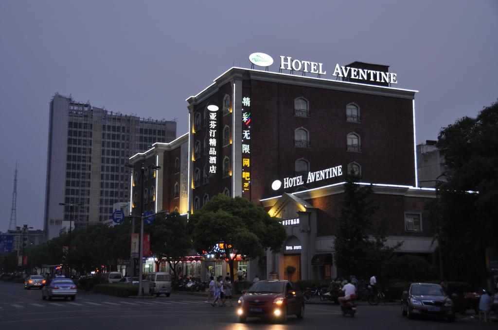 Aventine Town Hotel Csiahszin Kültér fotó